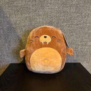 Bruce Walrus Squishmallow